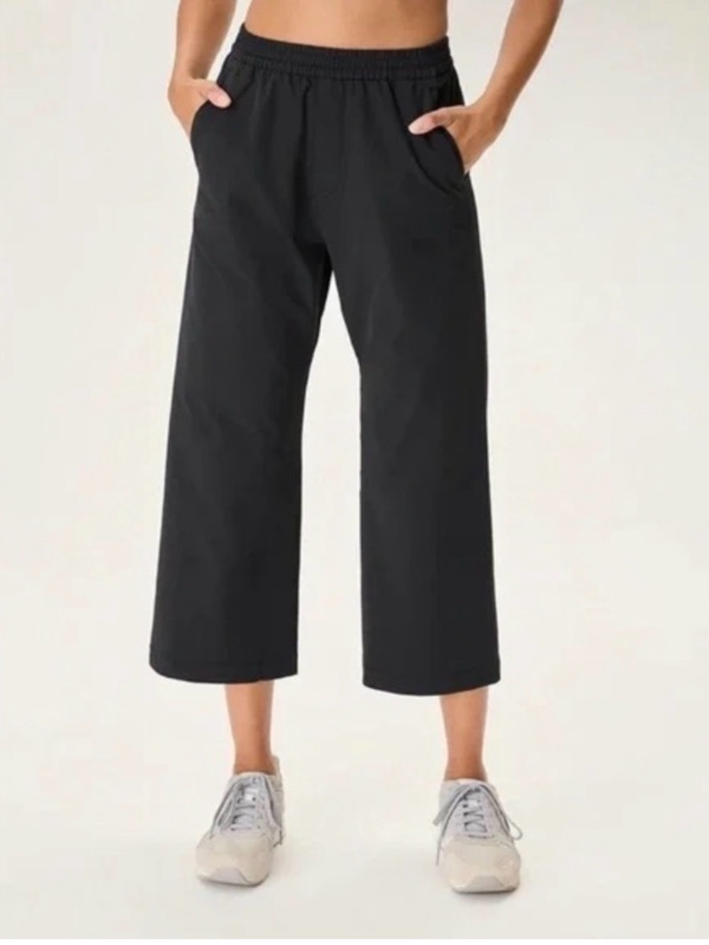Outdoor Voices RecTrek Cropped Wide Leg Pant size Medium